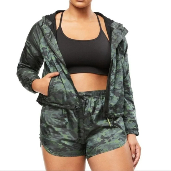 Good American Fast Track Camo Running Jacket Coat Sz 3/L - Picture 1 of 8